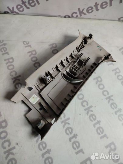 Накладка центральной стойки правая Chevrolet