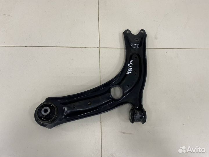 Рычаг передний правый Volkswagen Tiguan 2017