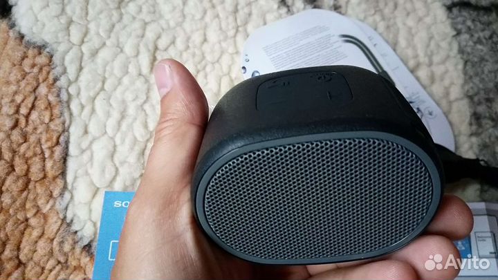 Блютуз колонка Sony srs-xb01