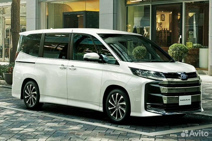 Toyota Noah 1.8 CVT, 2024