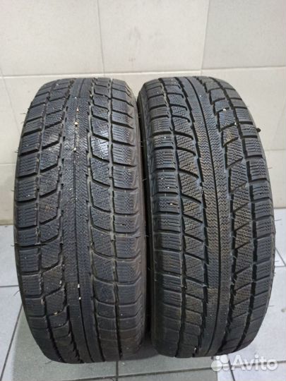 Triangle Snowlink TWT02 215/60 R17 96H