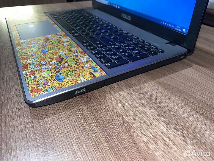 Ноутбук asus