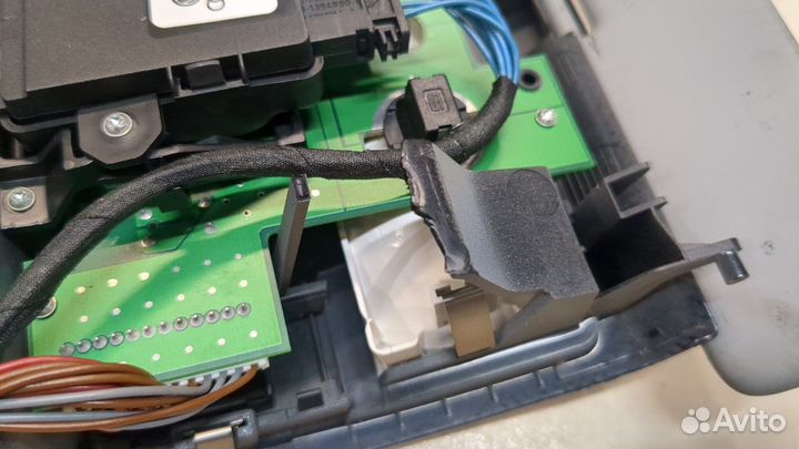 Фонарь салона Porsche Cayenne, 2004