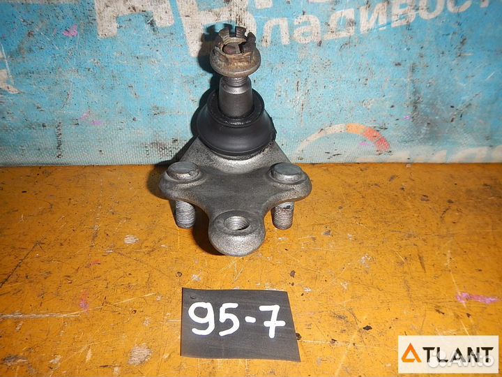 Шаровая опора передняя toyota alphard