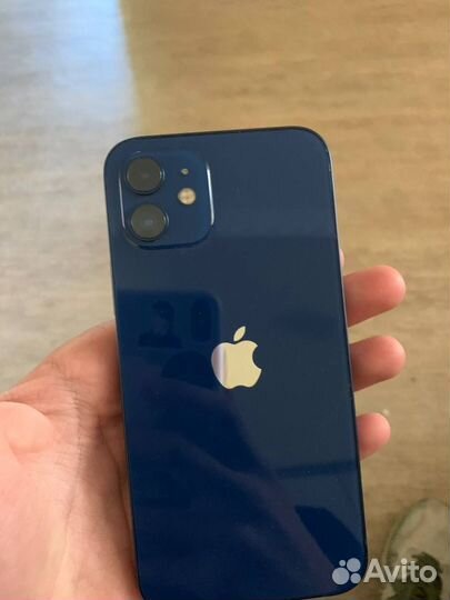 iPhone 12, 64 ГБ