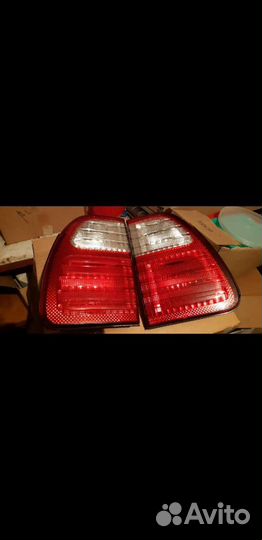 Задние фары Toyota 100,Lexus LX 470 орегинал