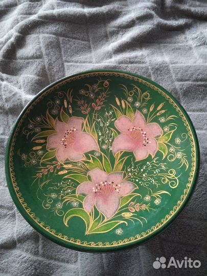 Тарелка декоративная деревянная новая