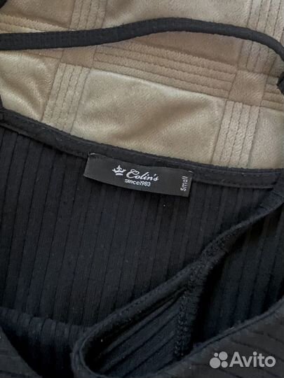 Черное мини платье с открытой спиной