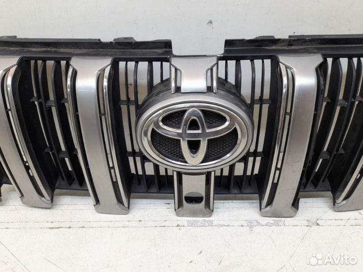 Решетка радиатора Toyota Land Cruiser Prado 150