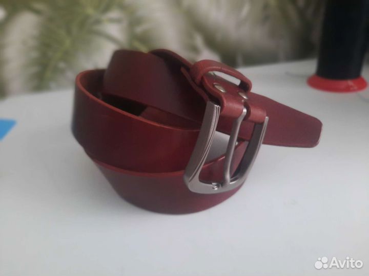 Мужской кожаный ремень ручной работы