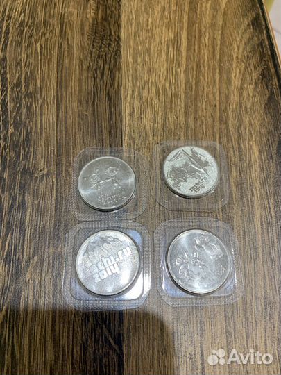 Монеты и купюры