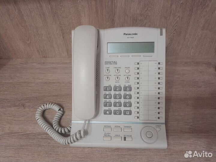 Телефон системный 