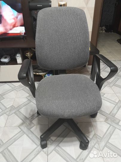 Компьютерное офисное кресло
