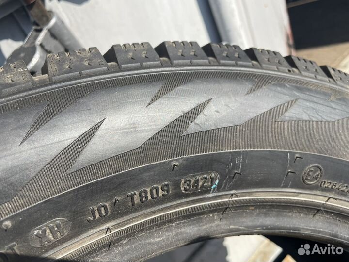 Formula Ice 215/55 R17 98T