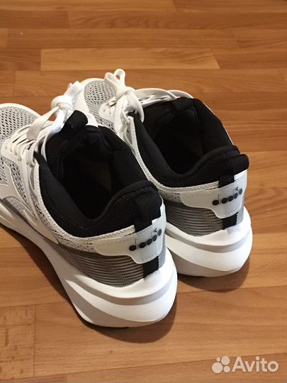 Кроссовки diadora 43