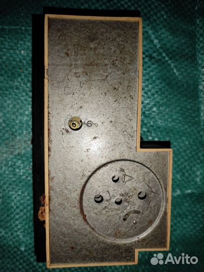 Наири часы-будильник