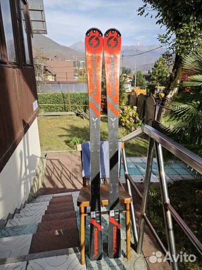 Слаломные лыжи Fischer RC 4 165 SL