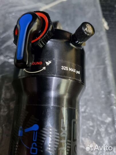 Задний амортизатор Rock Shox deluxe 230x60