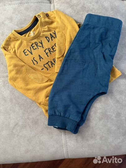 Новый комплект футболка и штаны