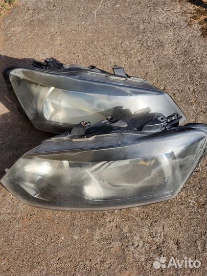 Фары передние комплект Volkswagen Polo 2010