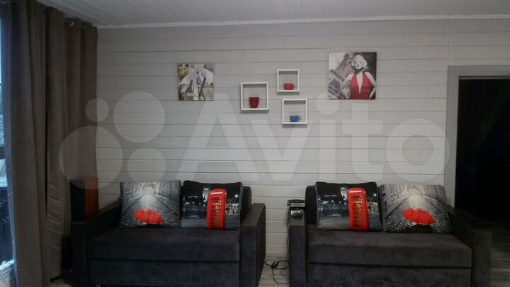 Коттедж 250 м² на участке 10 сот.