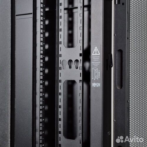 Шкаф телекоммуникационный Tripp Lite