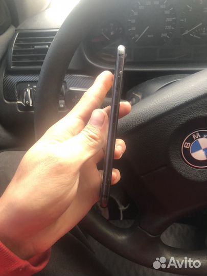 iPhone 7, 32 ГБ