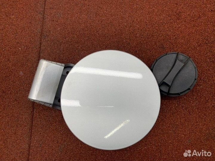 Лючок бензобака Hyundai Solaris 2 седан H5S4D261F