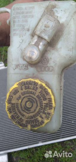 Цилиндр тормозной главный Skoda Fabia 1. 2003г