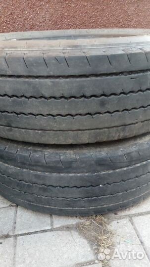 Шины 215 х 75 х 17,5 - 2шт. б/у