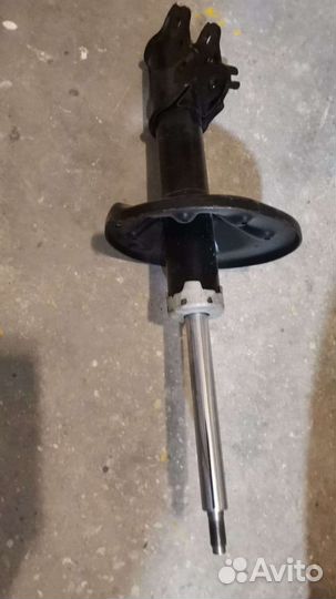 Амортизатор Мазда кронос