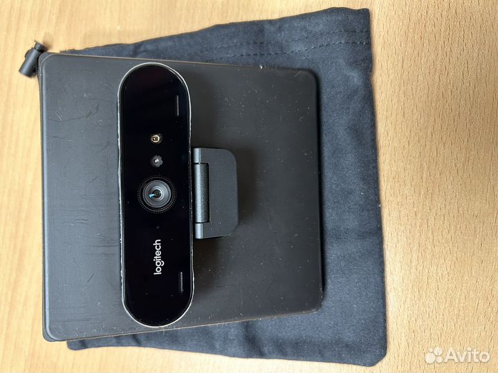 Веб камера logitech brio