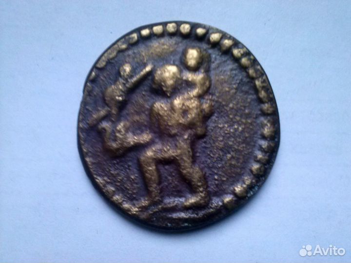 Древние монеты