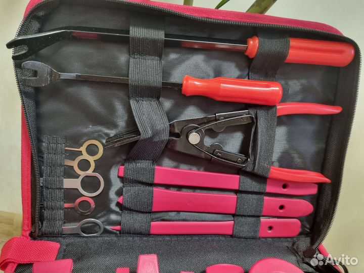 Набор съемников обшивки салона, клипс, пистонов/19