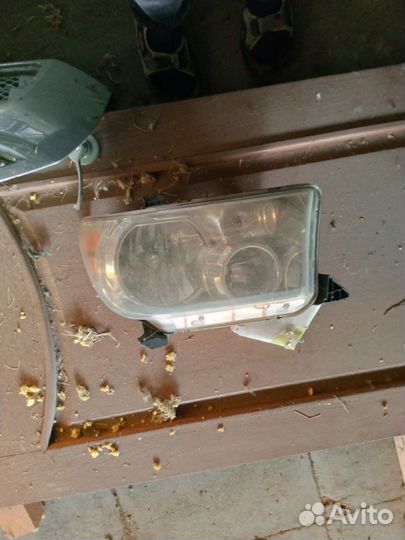Фара на Тойота Тундра 2007, оригинал