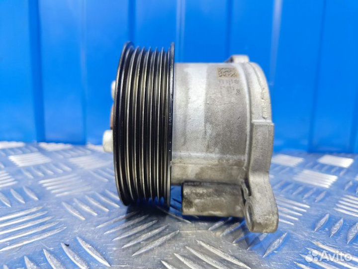 Помпа водяная Volkswagen Golf MK6 1.2 CBZ 2012