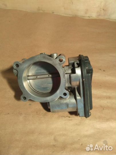 Ford Explorer 5 2011-2015 год дроссельная заслонка