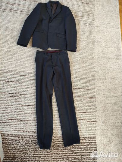 Продам школьный костюм на мальчика