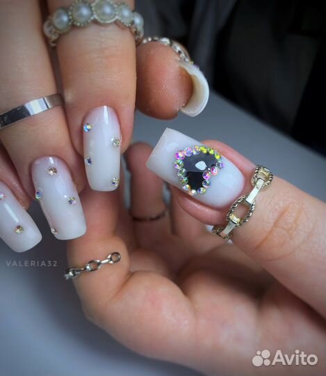 Маникюр/наращивание ногтей на дому