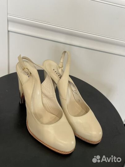 Босоножки 39