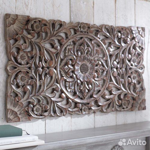 Резное панно из массива сосны
