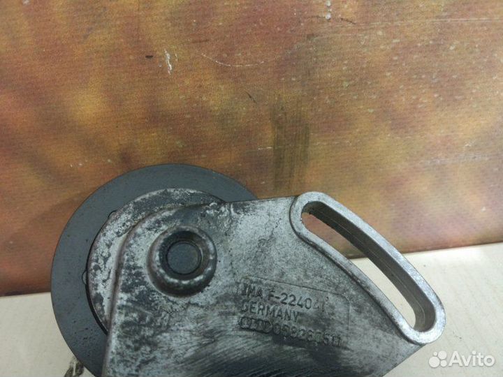 Натяжитель Volkswagen Passat Variant B5 APU 2000