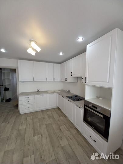 Кухонный гарнитур от фабрики (кухня на заказ) арт