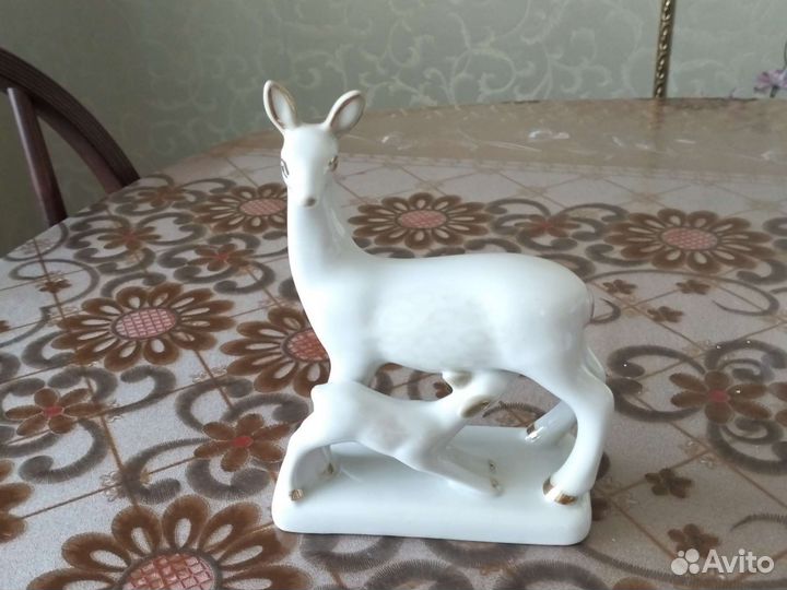 Статуэтки фарфор