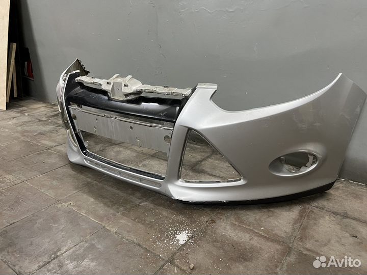 Бампер передний Ford focus 3