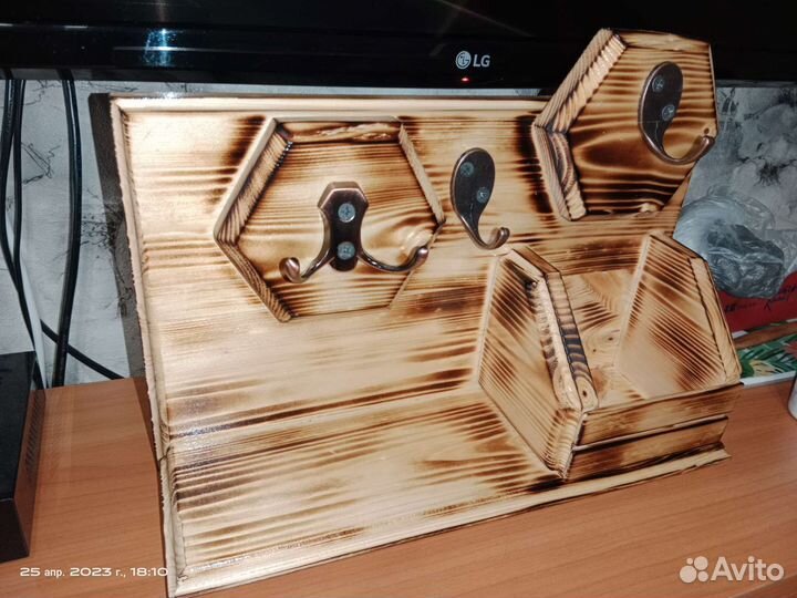 Ключница из сосны