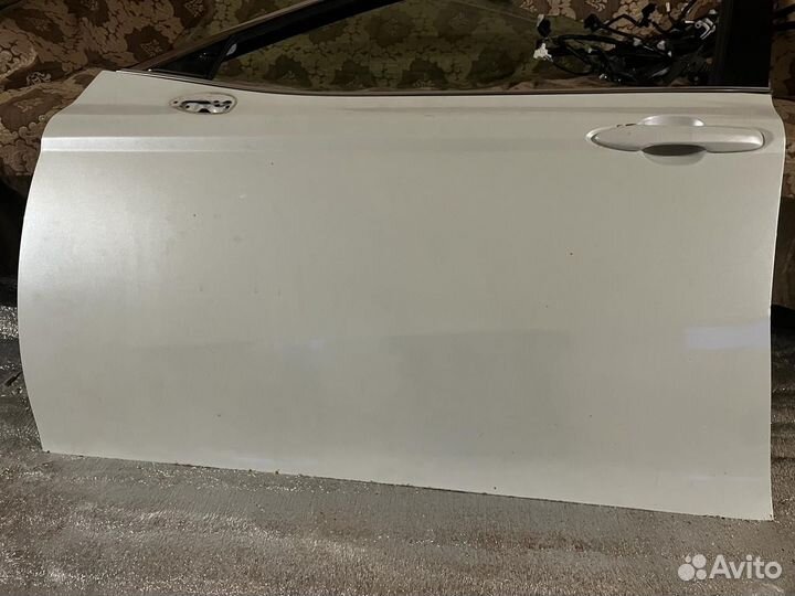 Дверь на camry 70