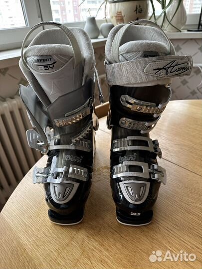 Горнолыжные ботинки Atomic 23.5