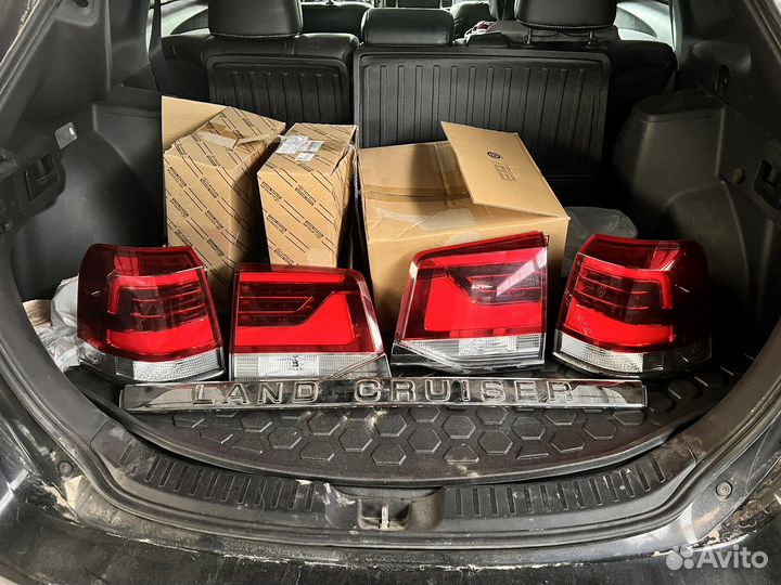 Оригинальные Фонари LC200 2015-2022