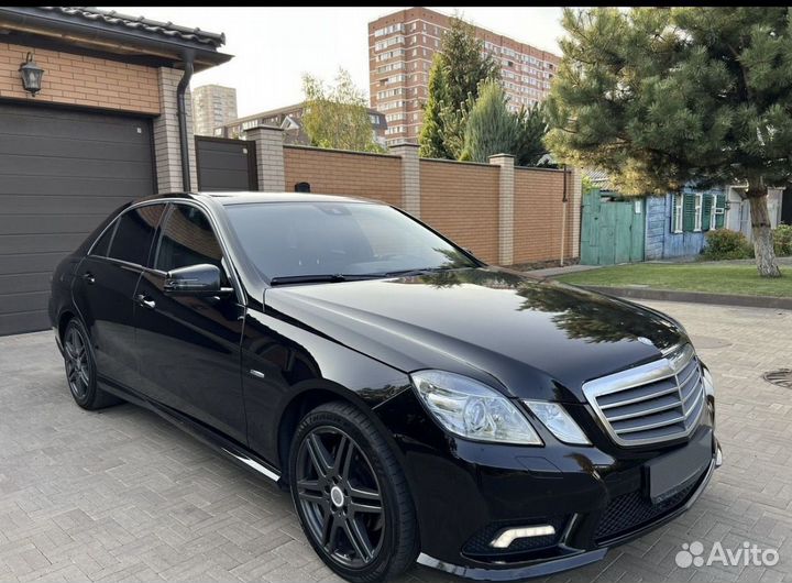 Mercedes-Benz E-класс 1.8 AT, 2011, 300 000 км